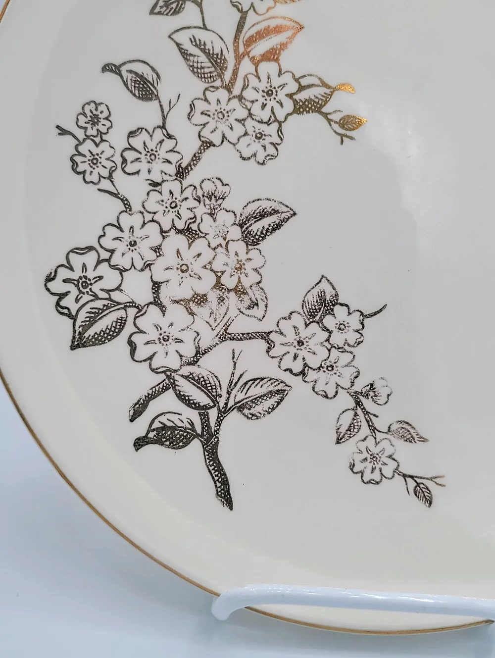 Knowles Apple Blossom X4013 Dinner Plates 10” Gold Trim Freda Diamond Set 2 Vtg